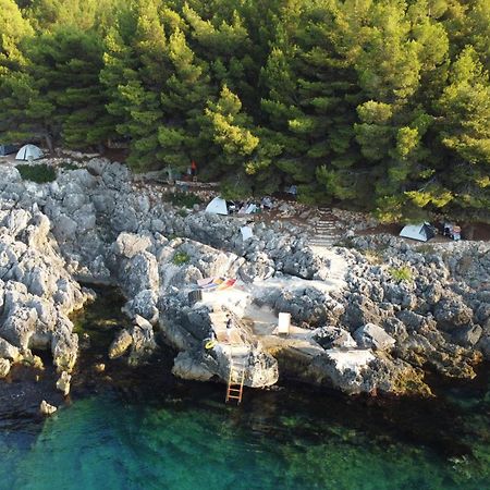 Pine Side Camp Hotel Himarë Eksteriør billede