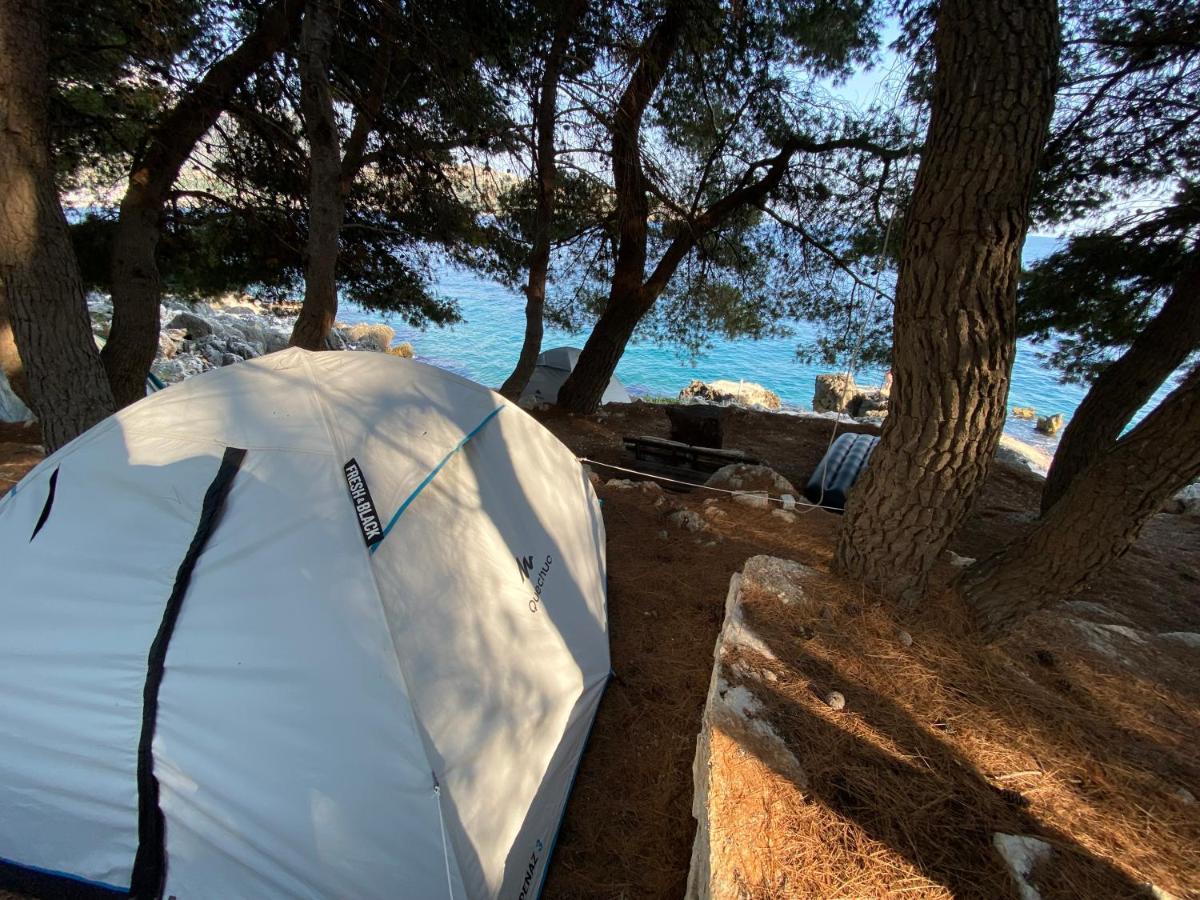 Pine Side Camp Hotel Himarë Eksteriør billede