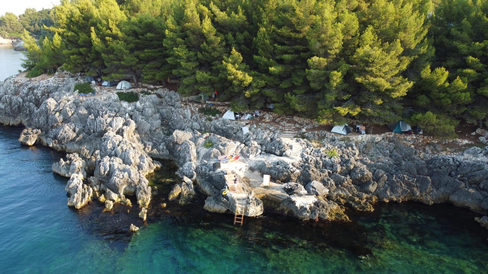 Pine Side Camp Hotel Himarë Eksteriør billede